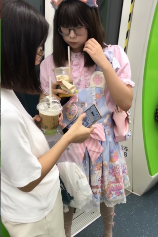 TK314-可爱眼镜lo娘白丝开闪