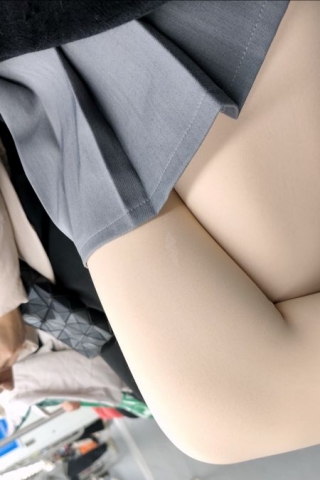 mt042【独家原创】仰头美女的白丝袜短裙美腿