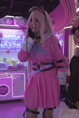 【xxn-301】⭐制服cos小姐姐..坐镂空椅子..镜头前一字马露毛