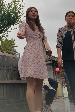 XM073粉色连衣裙带眼睛小姐姐，粉色内