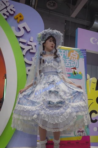 【xxn-228】两次CD蓝色蕾丝lo裙美女..微透白内和黄色无痕内