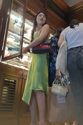 XM125性感高挑绿色长裙，白色窄内