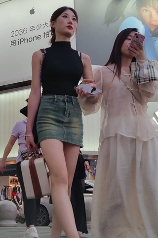 XM202蓝色牛仔短裙极品身材小姐姐，灰色内内