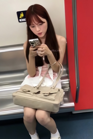 TK260-短裙美女清凉打底开闪