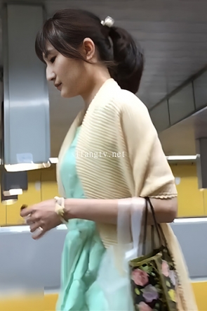 小B系列35-礼服丝袜肉丝美女