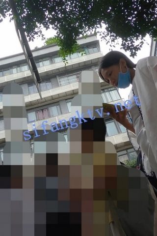 kc554（空城原创）长时间CD接孩子放学的丝质白短裙少妇，肉色NN