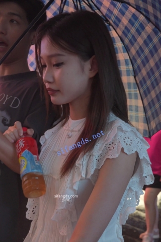 (BC-SSS-072)微透裙小姐姐半透明内弯腰..正面黑森林险被发现